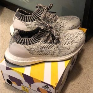 ADIDAS ULTRABOOST 5.5 36 WOMEN UNCAGED WHITE BLACK